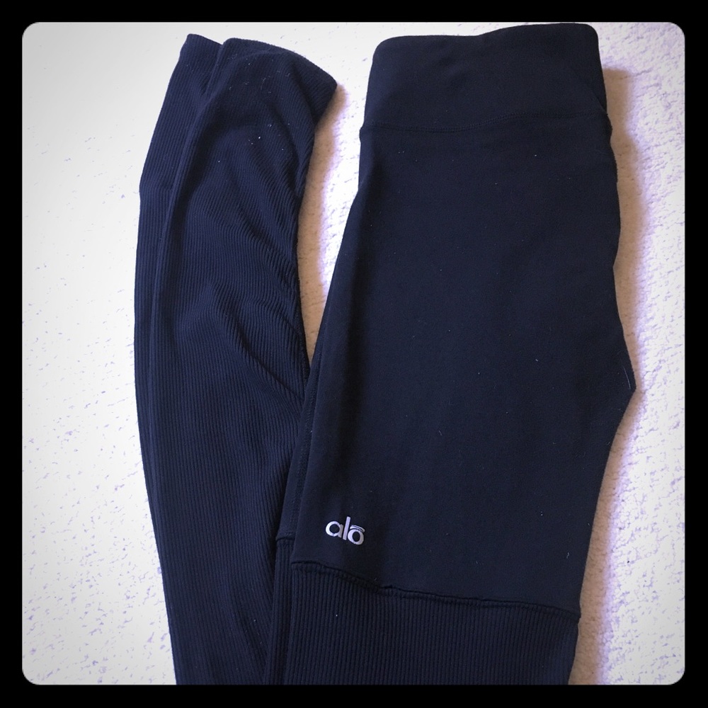 Alo Black on Black goddess leggings